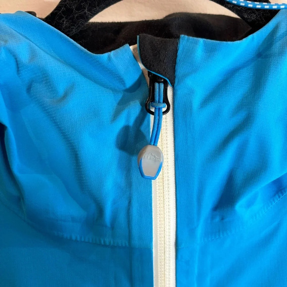 LAND’S END Sz XL Petite Zip Up Venting Drawstrings Hooded Windbreaker Jacket - Picture 6 of 14